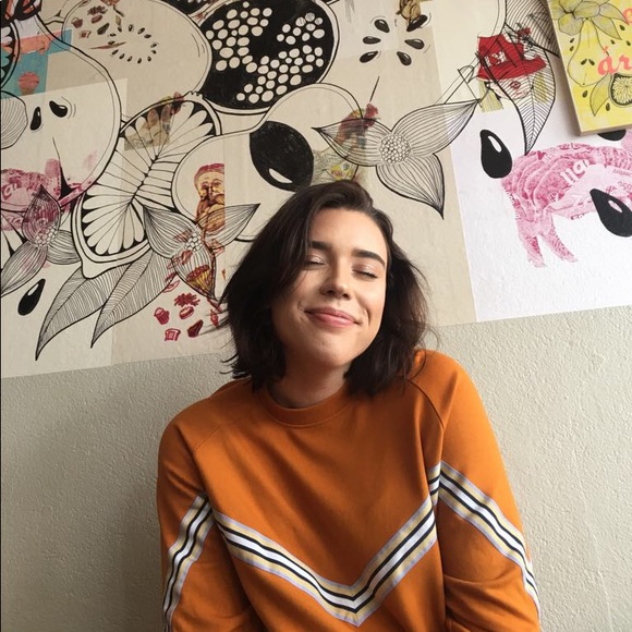 Hi queens, welcome to my page! - Picture 5 of 8